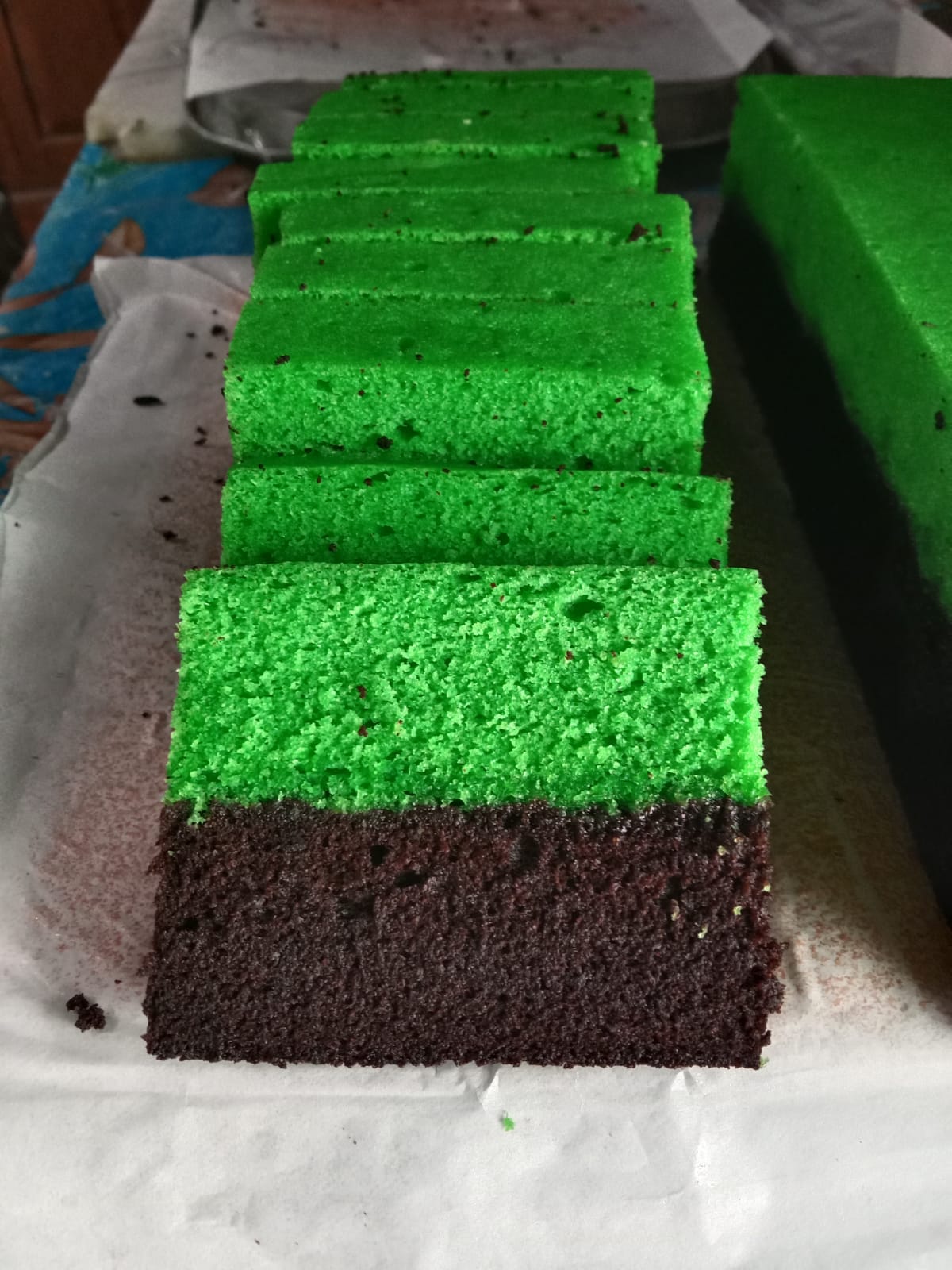Kue Lapis Pandan Coklat